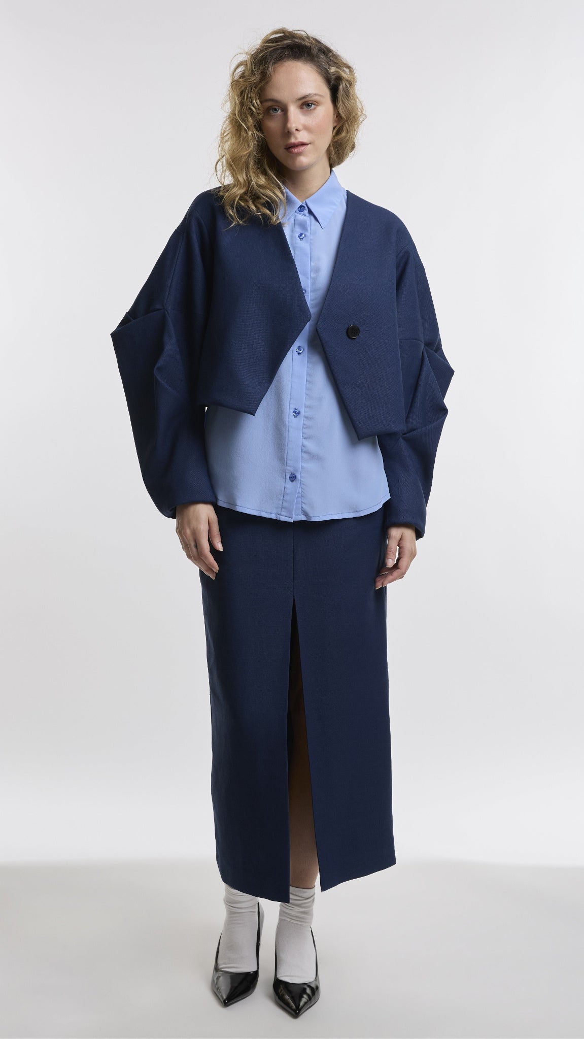 FRONT SPLIT PENCIL SKIRT