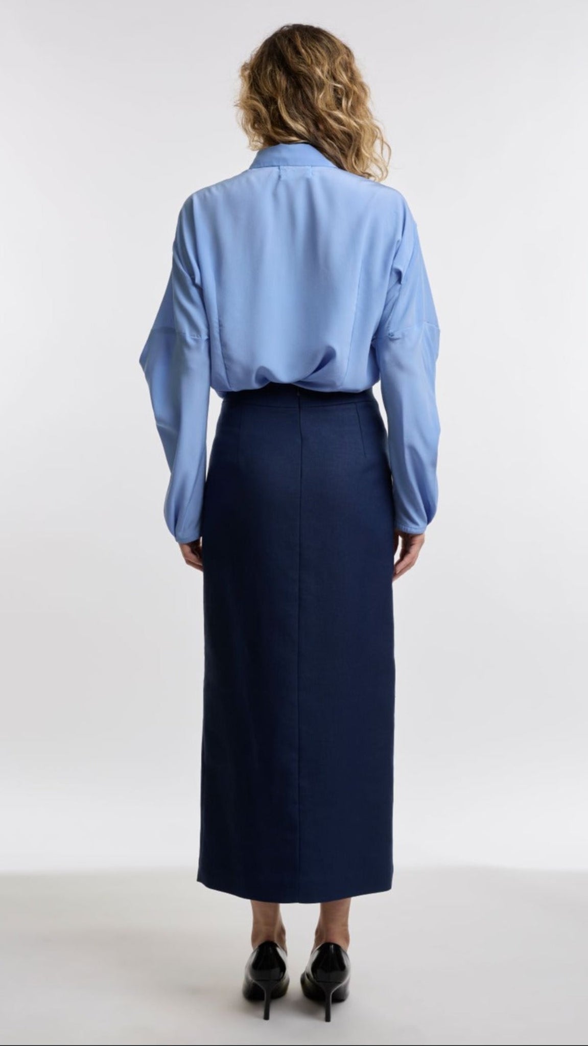 FRONT SPLIT PENCIL SKIRT