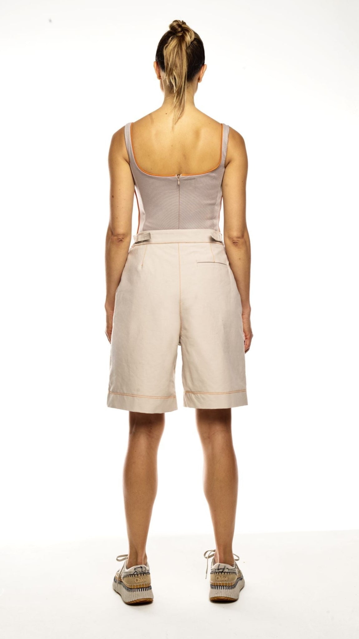 COTTON SHORTS WITH BEIGE TOPSTITCHING