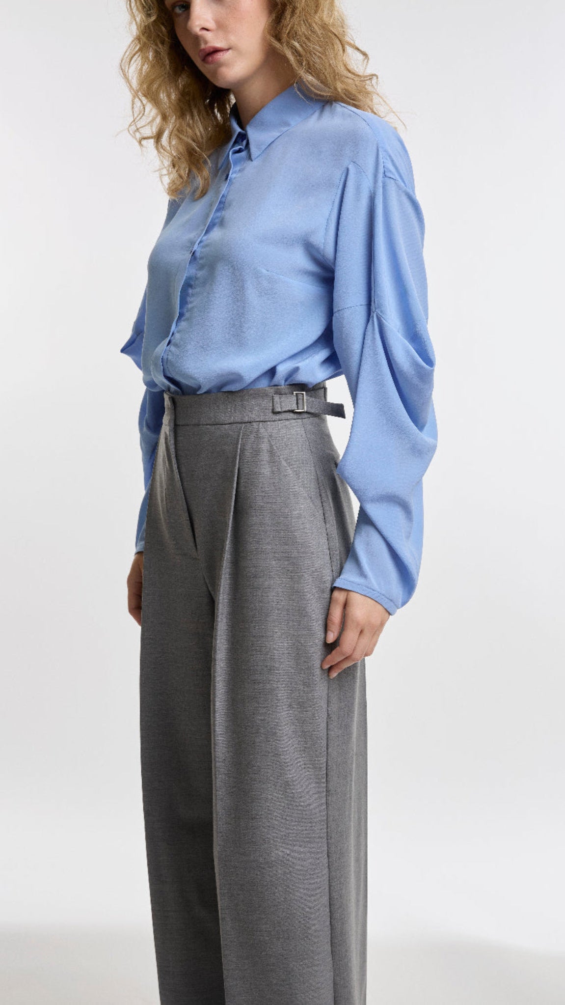WIDE LEG PLEATED TROUSERS